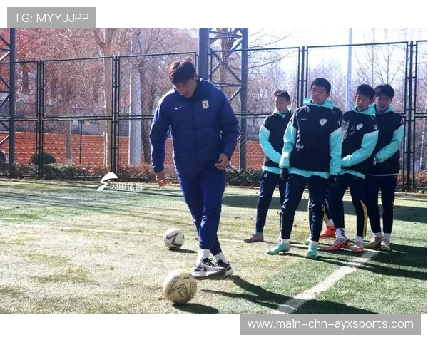 俱乐部与地方政府合作发展校园足球联盟