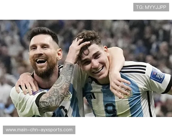 费耶诺德的“梅西式”柔控策略:缔造未来足球的新蓝图